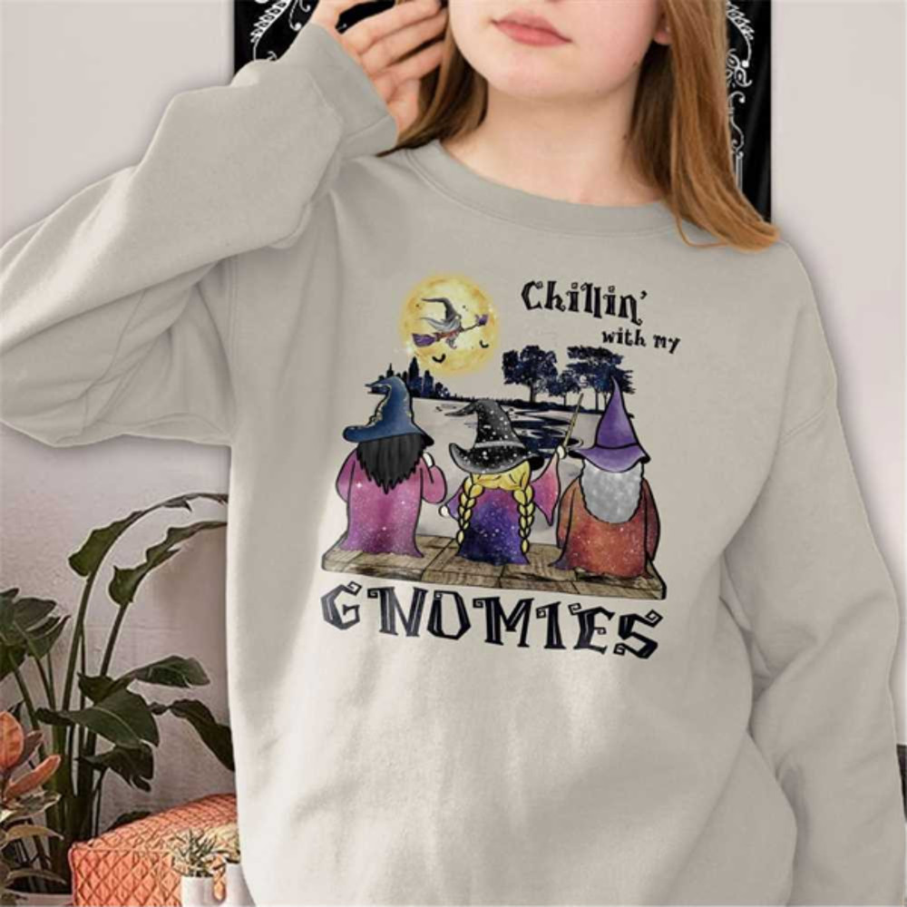 MR2310202311028chillinwithmygnomiesshirthalloweensweatshirtspookyimage1jpg