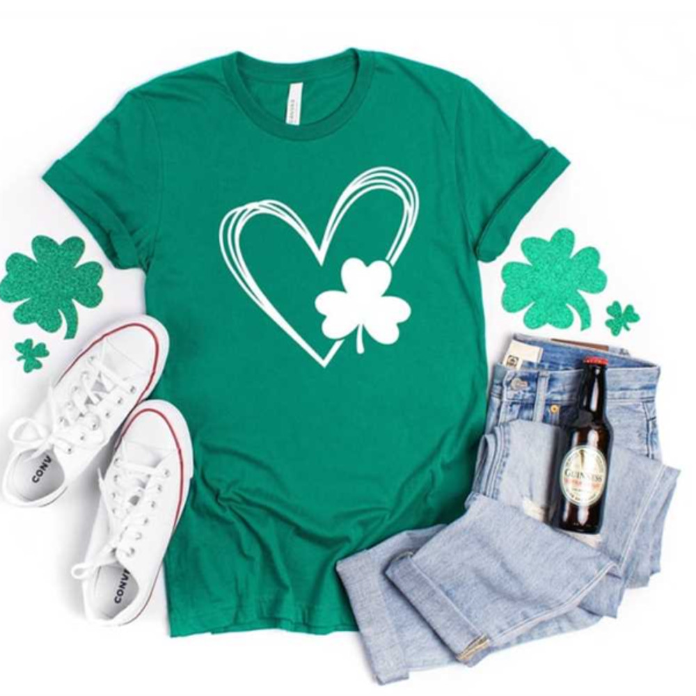 MR2410202315426stpatricksdayheartshirtstpatricksdaycoupleimage1jpg