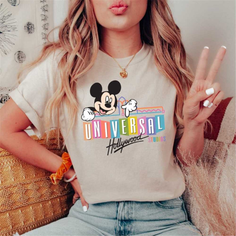 MR2510202384816universalstudioshollywooddisneymatchingshirtsfamilyimage1jpg