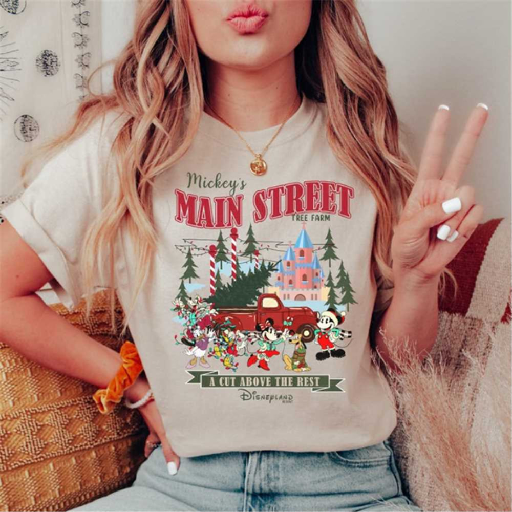 MR2510202394413mickeyandfriendsmainstreetchristmastreefarmtshirtimage1jpg