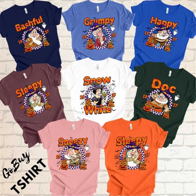 MR2510202310955disneysnowwhiteandthesevendwarfshalloweenfamilygroupimage1jpg