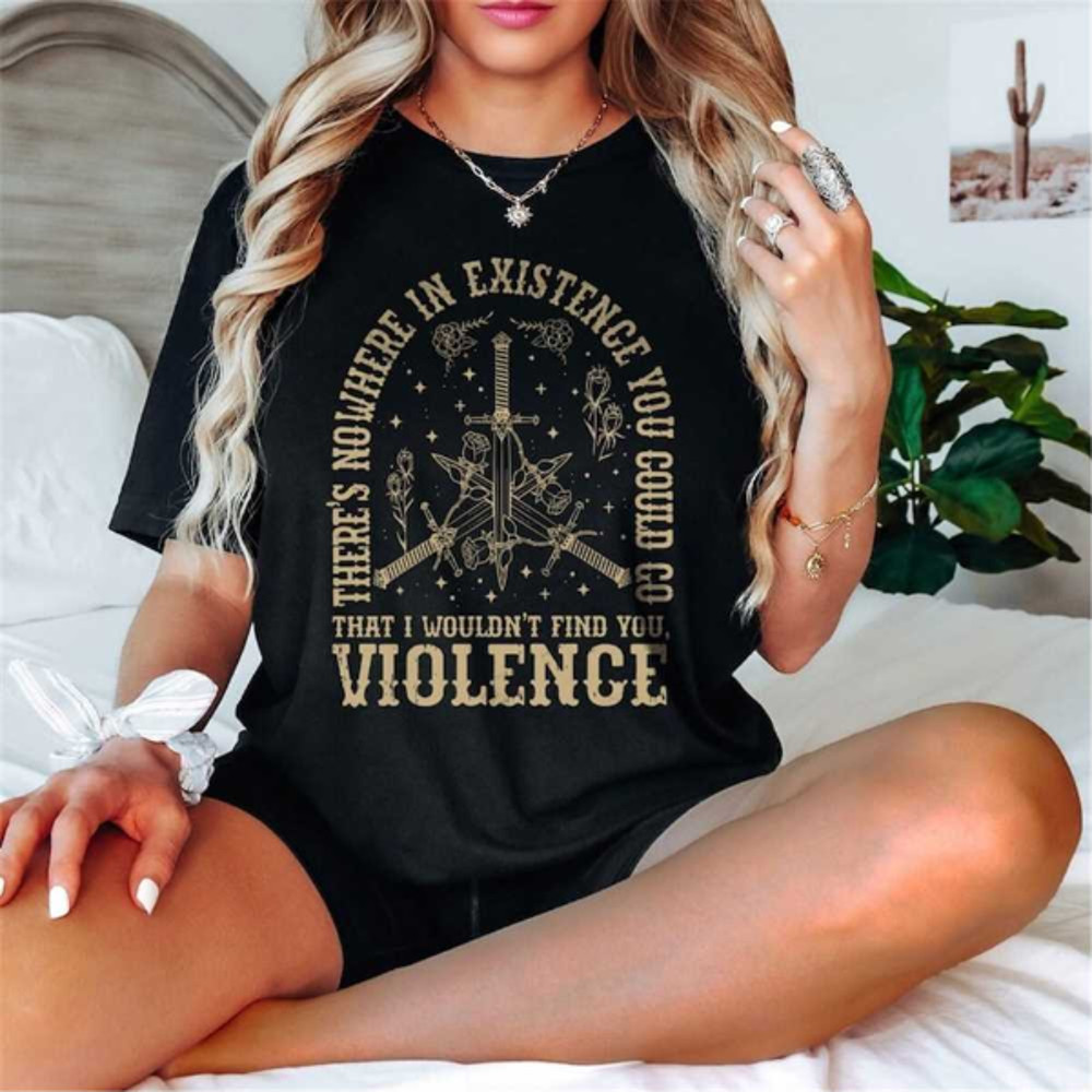 MR25102023155437fourthwingrebeccayarrosvioletsorrengailtshirtrebeccaimage1jpg