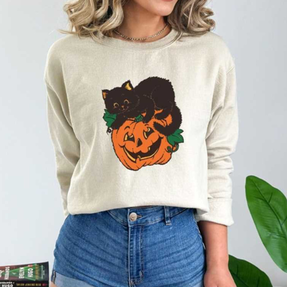 MR2610202385550vintagehalloweenunisexsweatshirtandhoodiepumpkinimage1jpg