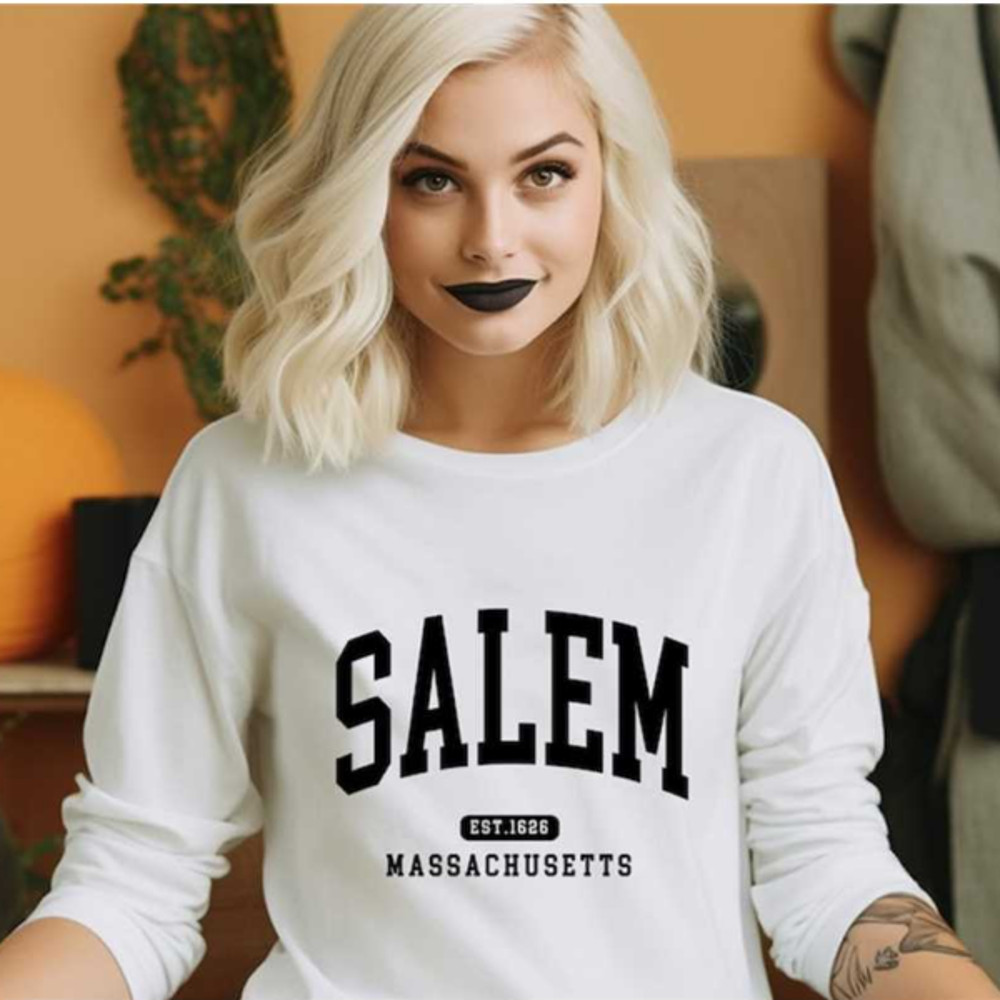 MR2610202311736salemmassachusettsest1626massachusettsvintagecrewneckimage1jpg