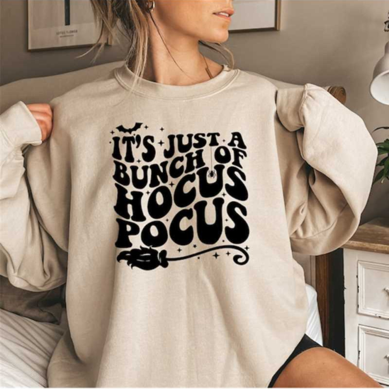 MR26102023165712itsjustabunchofhocuspocussweatshirtretrohalloweenimage1jpg