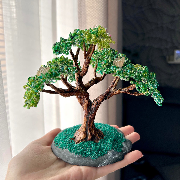Bonsai-Sculpture-of-Wire-with-Beads.jpeg