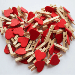 50pcs Red Heart Love Wooden Clothes Photo Pegs Mini Clips Wedding Home Decor Stationery