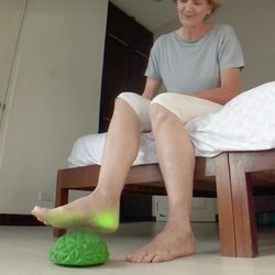 Yoga Half-Ball Water Cube Diamond Pattern Foot Massage Ball