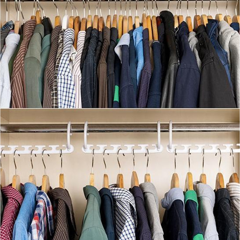 Pack of 8 Clothing Hangers 1