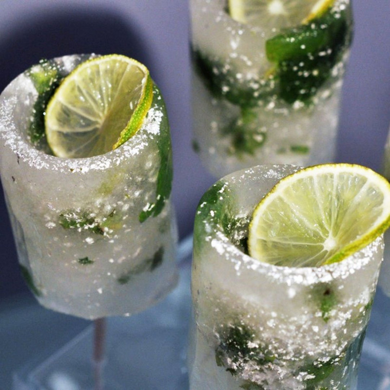 Play & Party Ice Shot Maker Tray White