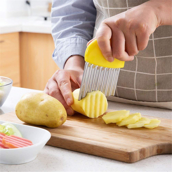 Effort-Reducing Handheld Wavy Potato Cutter - Inspire Uplift