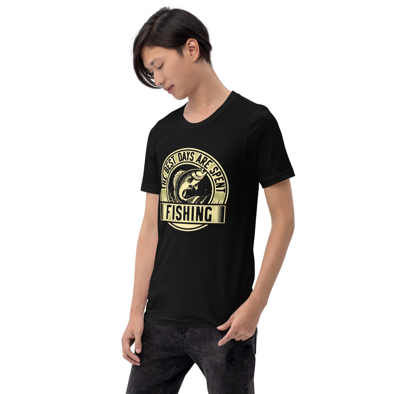 THE BEST DAYS ARE SPENT FISHING Unisex Tshirt 1