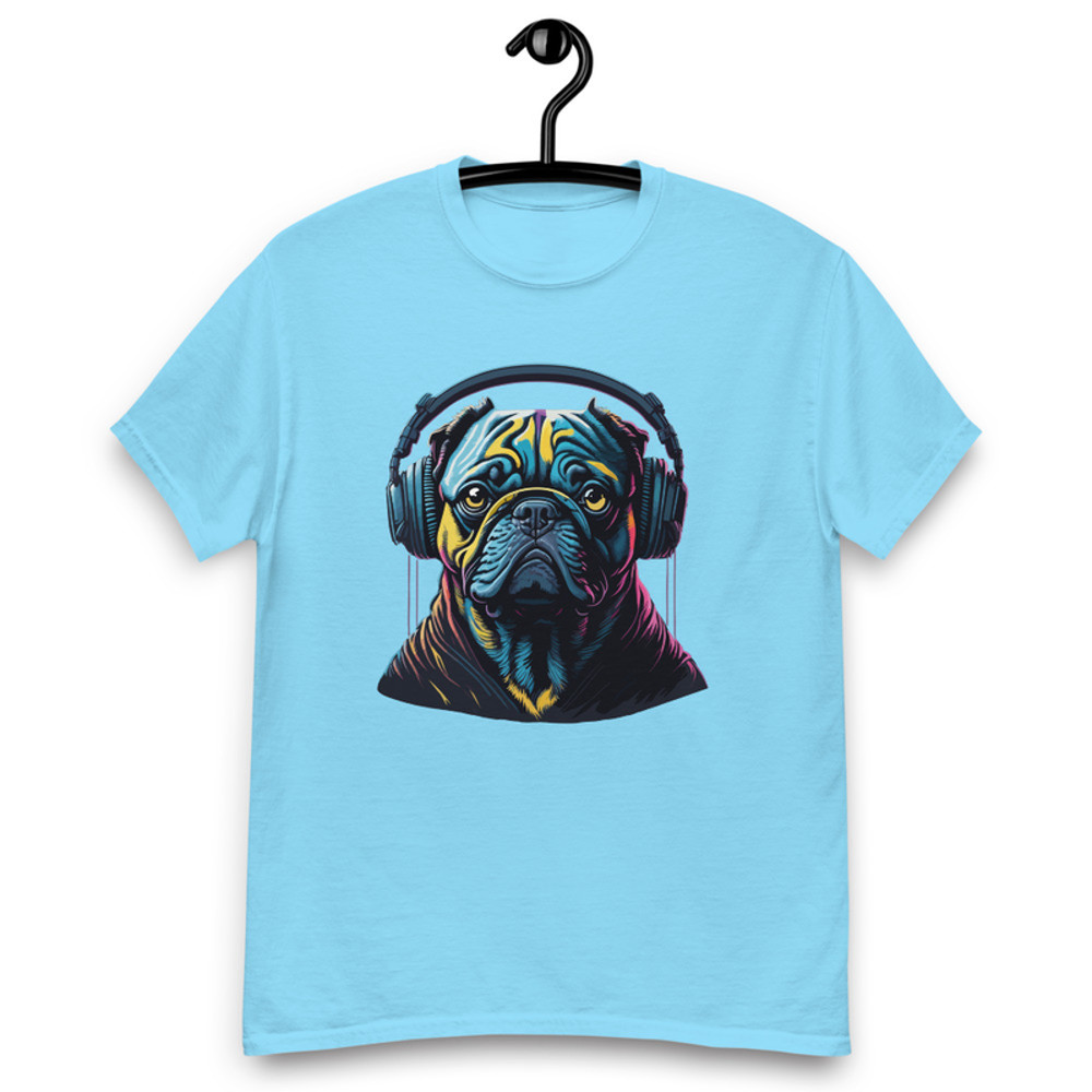 Bulldog in Headphones Men's classic tee