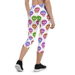 colorful skulls seamless pattern capri leggings
