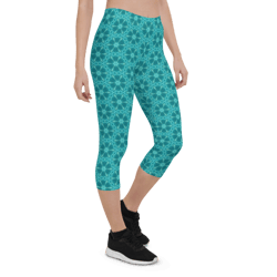 aquatic flowers seamless pattern capri leggings