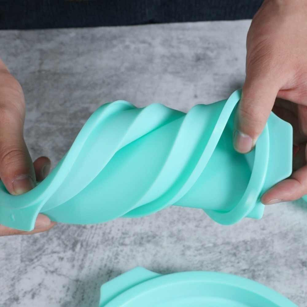 8" Silicone Rainbow Cake Mold Set 4