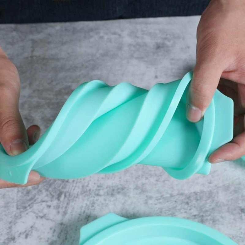 8" Silicone Rainbow Cake Mold Set 4